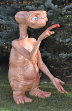 E . T Figur Der Außerirdische Skulptur interessante Werbefigur Lebensgroß  Rep