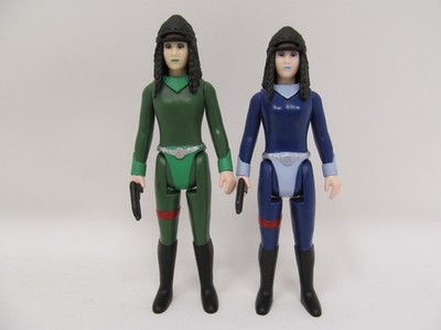 Stan Solo Green & Blue Sisters duo vintage-style action figures with weapons