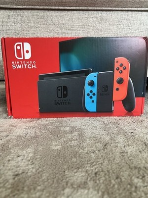 Nintendo Switch Console Complete Original Packaging w/Super Mario Carrying Case