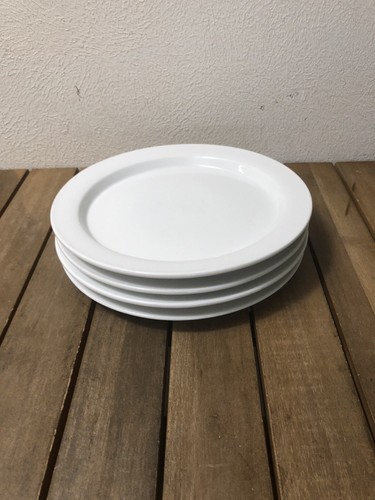 Crate & Barrel Bret Bortner Dinner Plates 11" White Set Of 4 Heavy EUC - Picture 5 of 11