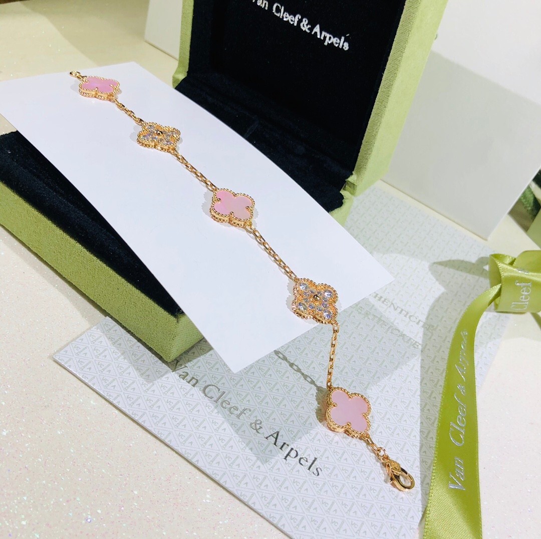 Van Cleef & Arpels Vintage Alhambra 5 Motif 18K Yellow Gold Bracelet