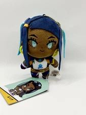[NWT] Nessa Plush Keychain Japanese Pokemon Trainers Plushie Pokemon Center