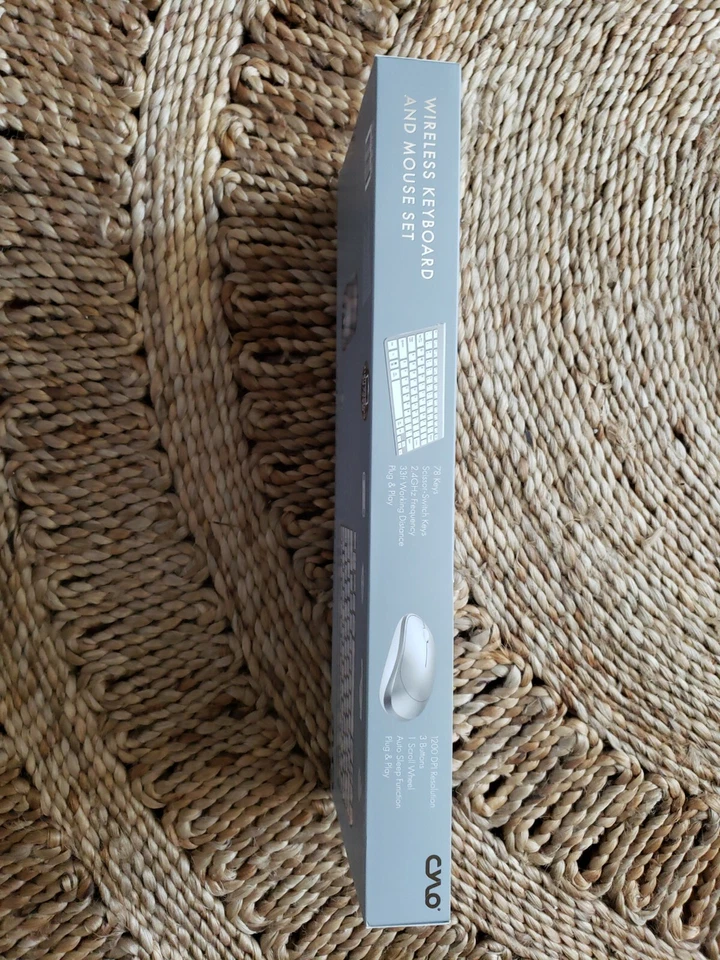 Wireless keyboard and mouse combo set - Image 4 of 4