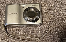 Fujifilm FinePix A220 12.2MP Digital Camera 3x Optical Zoom For Parts Only 