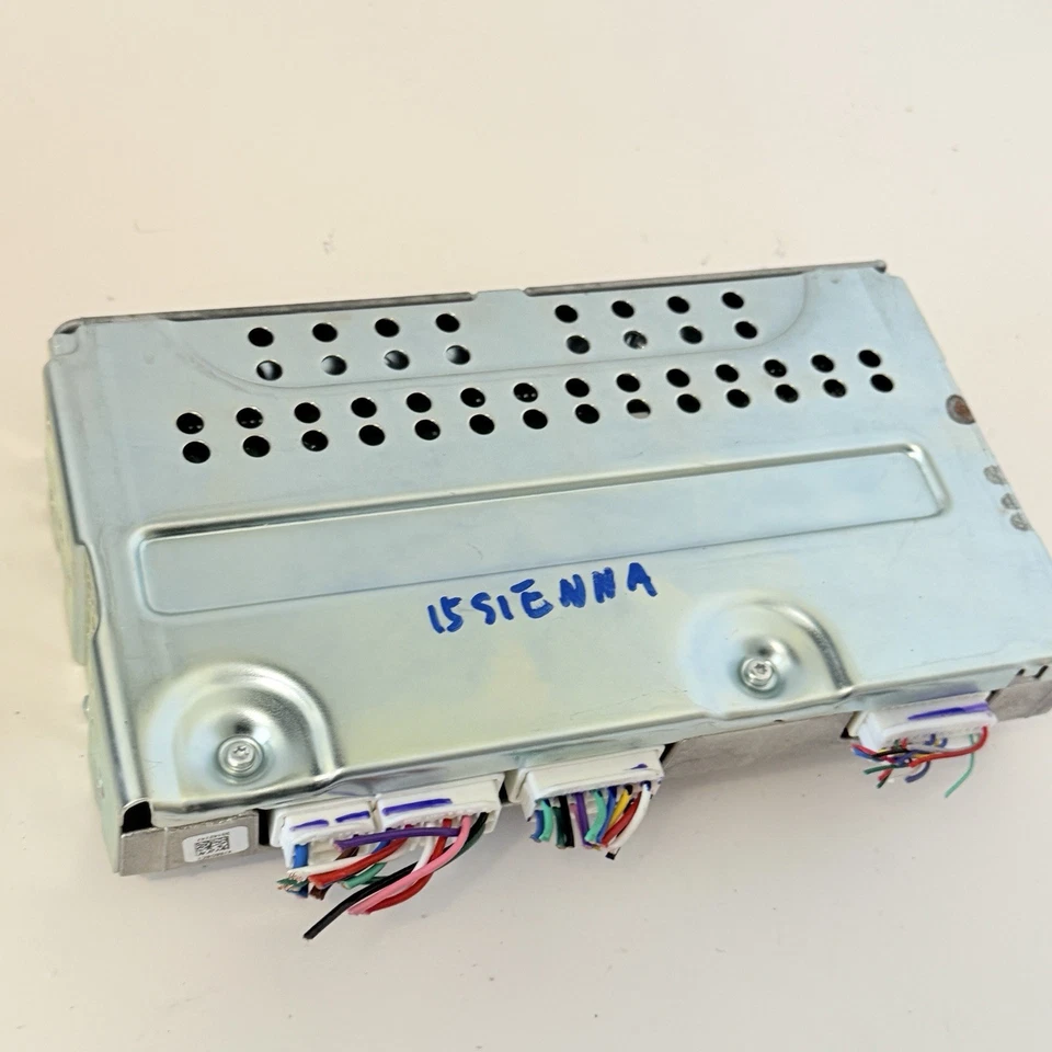 2015 TOYOTA SIENNA JBL SOUND STEREO AMP AMPLIFIER OEM 86280-08040 - Image 4 of 4