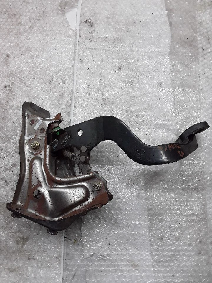 PEDAL DE FREIO 2002 TOYOTA TUNDRA Z-138P - Imagem 3 de 4