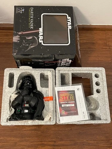 Gentle Giant 2005 Star Wars Revenge Sith DARTH VADER Collectible Bust LE 20000