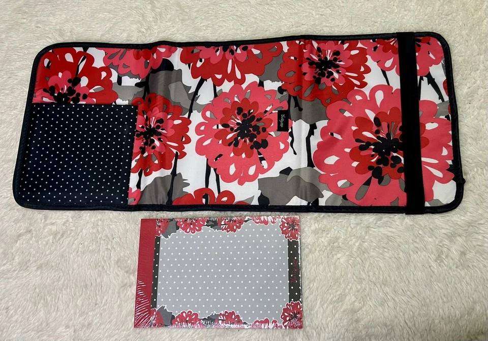 Thirty - One Tote A Tablet Trifold Case Holder Ipad Kindle Nook  Bold Bloom NWOT - Image 3 of 4