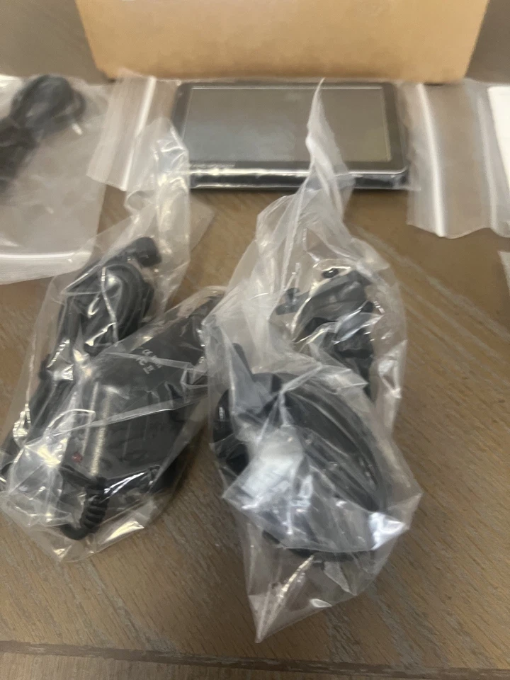 Unidad de navegación GPS restaurada Road Explorer 5 con certificación Rand McNally Foto 3 de 4