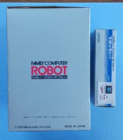 Nintendo Famicom R.O.B. Robot HVC-012 + Block Set HVC-BL CIB (No Game) Japan