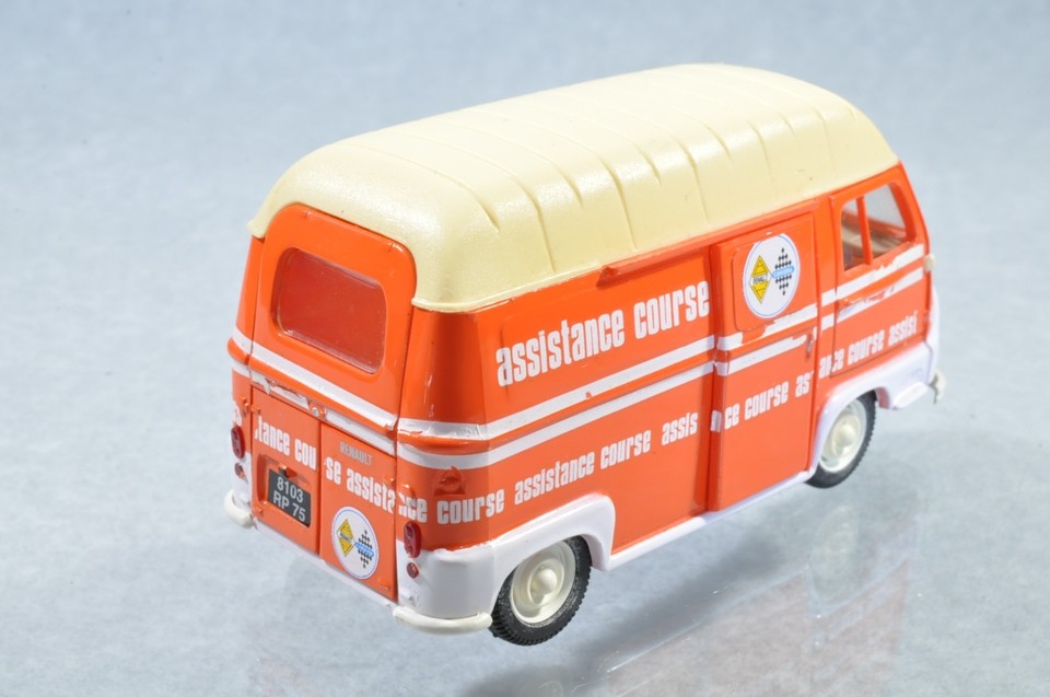 RENAULT ESTAFETTE VÉHICULE Assistance RALLYE Team Assistance Course 1