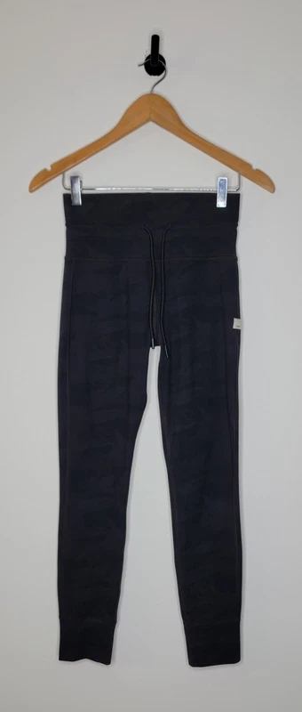 vuori daily camouflage soft lounge jogger leggings