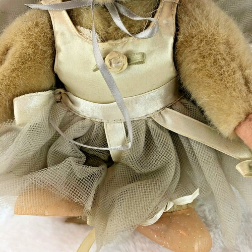 Muffy Vanderbear Ballerina Costume, 8", 1982 - Picture 3 of 6