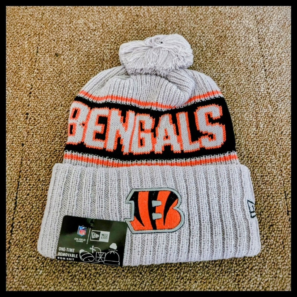 CINCINNATI BENGALS NFL FOOTBALL BEANIE HAT.