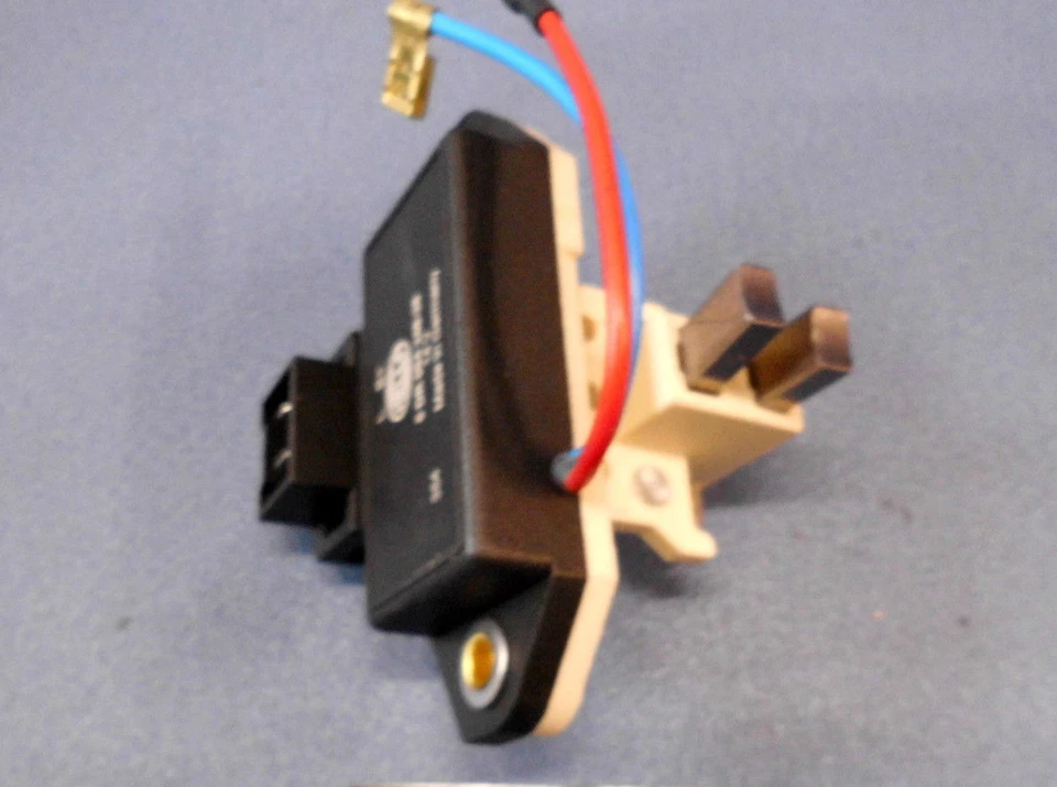 Régulateur De Tension Lichtmaschinenregler Renault Hella 5DR004246-281 - Photo 2/4
