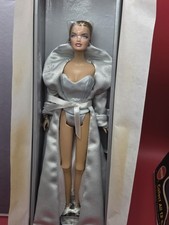 2002 Integrity Toys Winter Close-Up Veronique Perrin Jason Wu #91009 NRFB