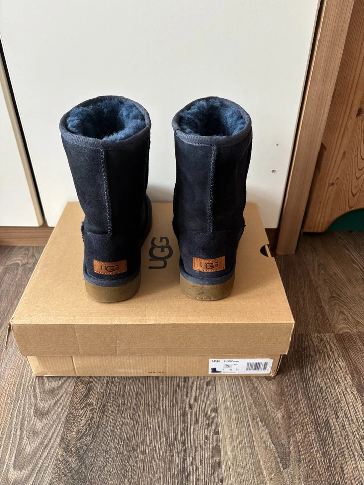 UGG Classic Short II Stiefel Navy Blau - Größe 36, Foto 2 von 5