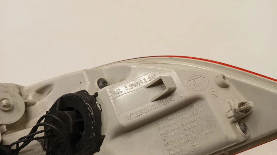 💚 Luz trasera izquierda del lado del conductor Jaguar XE 2017-2019 luz trasera OEM Foto 4 de 4