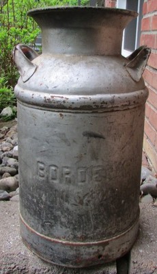Borden's NEW YORK  Milk COMPANY Vintage Metal Milk Can Rustic Farmhouse No Lid