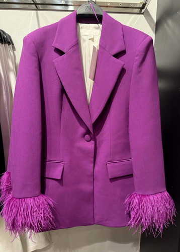 ZARA WOMAN SS26 BLAZER WITH FEATHER CUFFS AND SHOULDER PADS PURPLE 2654/593/603 - Picture 1 of 8