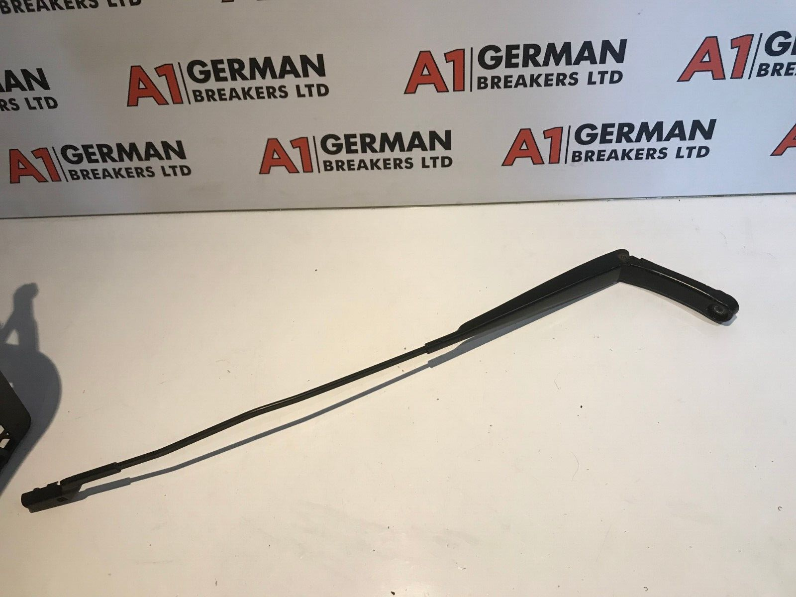 Genuine 2013-2019 SEAT Leon Mk3 OSF Driver Front Wiper Arm 