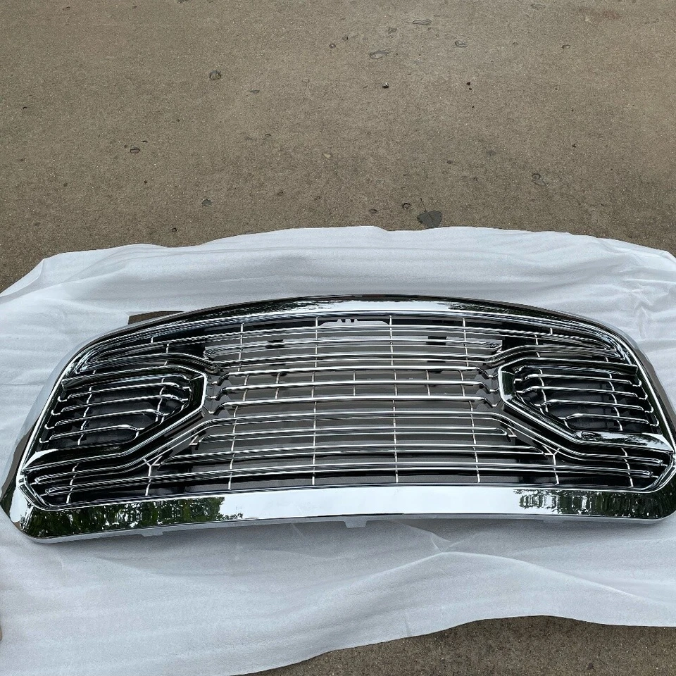 Front Bumper Grille Chrome Grill w/ letters For 2013-2017 2018 Dodge RAM 1500 Foto 2 de 4