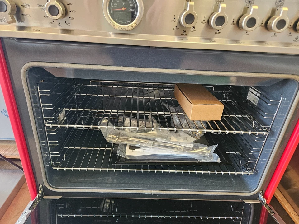 Bertazzoni PROF366DFSROT 36" Rosso Red Pro gama de combustible doble NUEVO EN CAJA #146622 BFSALE Foto 4 de 4