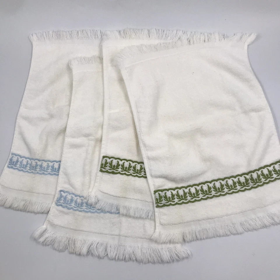 Vintage Wamsutta Heritage Hand Towel Set - Retro Decorative Embroidery - U.S.A. - Image 2 of 4
