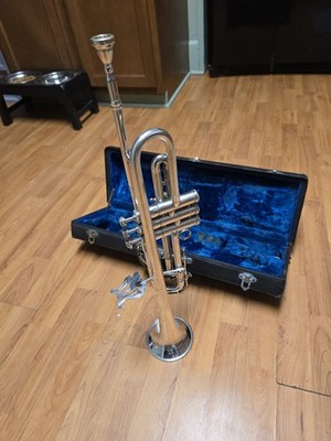 Rare 1939 CONN 10B Silver Plated with Original Case. Excellent Condition