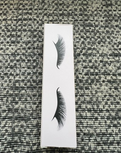 Glow For It Lash Growth Serum | Longer, Fuller Lashes | Natural Eyelash Enhancer - Picture 3 of 6