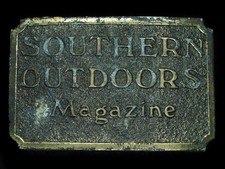 TC11126 VINTAGE 1982 SOUTHERN OUTDOORS MAGAZINE HUNTING BELT BUCKLE