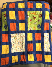 ABC  Animals Quilt Child Baby Blanket Nursery Wall Decor Handmade 38x32 GUC