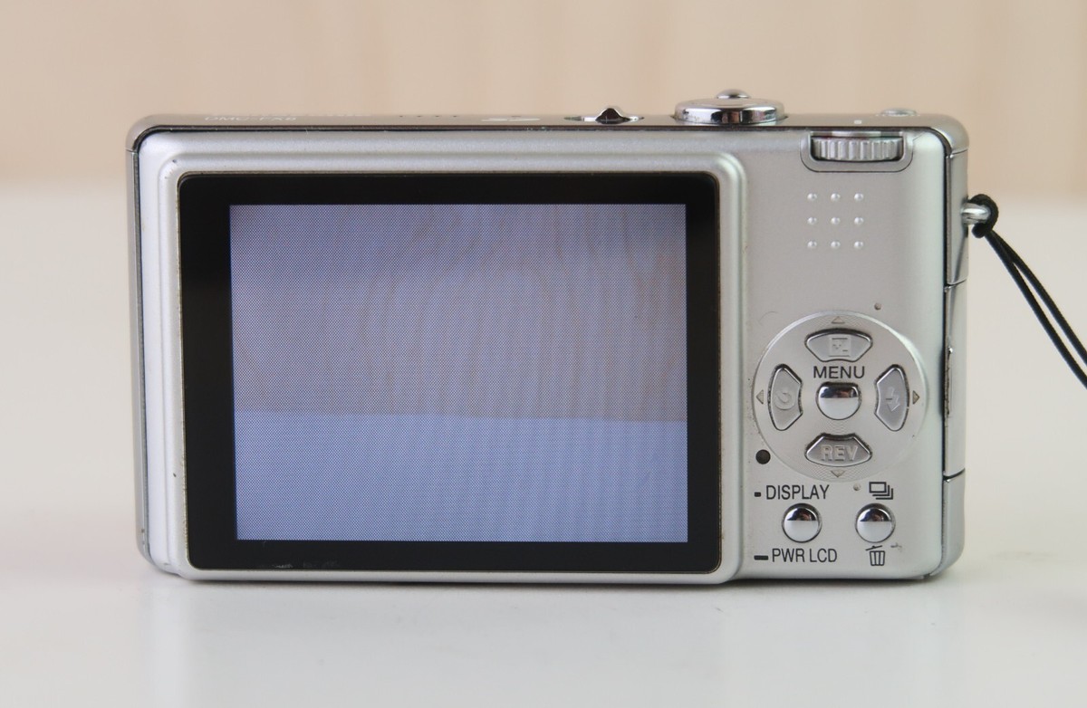 Panasonic LUMIX DMC-FX8 5.0MP Digital Camera - Silver for