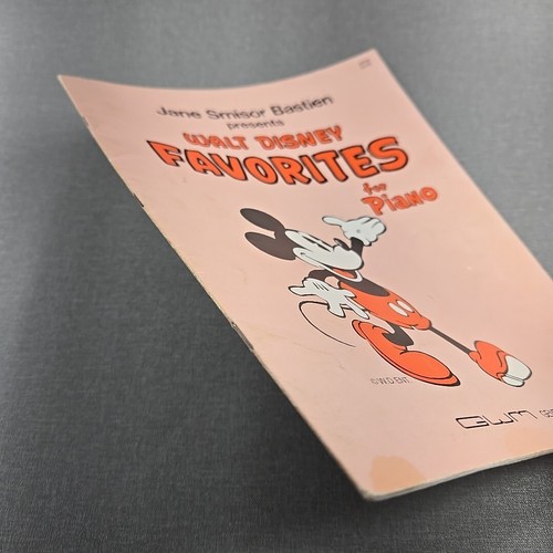 Walt Disney Favorites For Piano Jane S Bastien 1969 Vintage Songbook - Picture 3 of 7