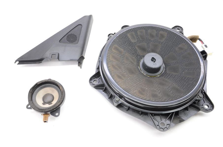 2009-2013 Infiniti G37 RWD Passenger Right Front Door Speaker Set