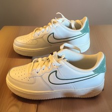 Nike Youth Air Force 1 Lv8 3 Size 4.5-7 Summit White FZ2008-100