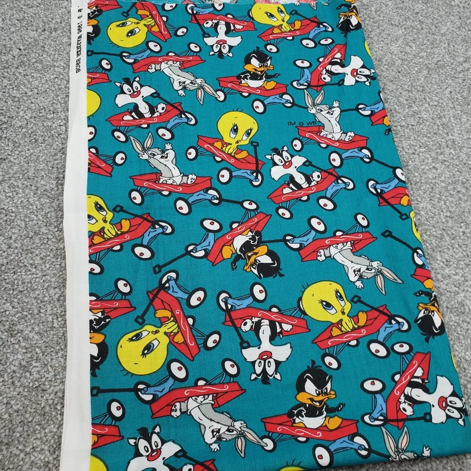 Винтажная красная универсальная ткань Tweety Sylvester Bugs Daffy 1995 Warner Brothers 44 дюйма x 72 дюйма - Изображение 3 из 3
