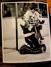 1971 JOHN FERGUSON NHL HOCKEY TYPE 1 PHOTO CESARE MANIAGO  MONTREAL CANADIENS
