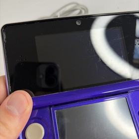 Nintendo 3DS Handheld Video Game Console Purple CTR-001 (USA) W Charger