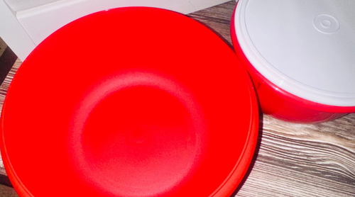 3 Tupperware Chilli Red Nesting Bowls #272, 271, 270 Mixing Flat Bottom Lids - Picture 2 of 3