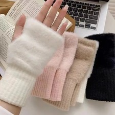 Fashionable Half Finger Gloves Suitable for Women's Soft and Warm Winter Luxurio