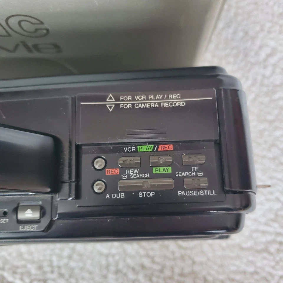 UNTESTED Vintage Panasonic VHS OmniMovie Camcorder PV-300D In Case W Extras - Image 3 of 4