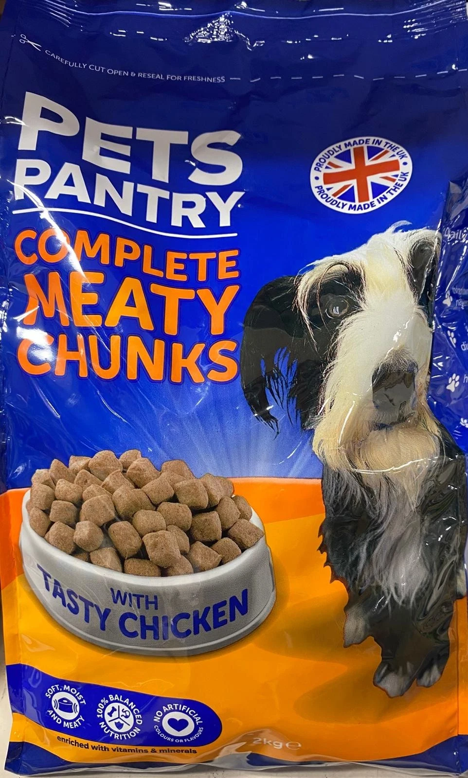 Pets Pantry Complete Meaty Chunks With Tasty Chicken 2kg FREE DELIVERY