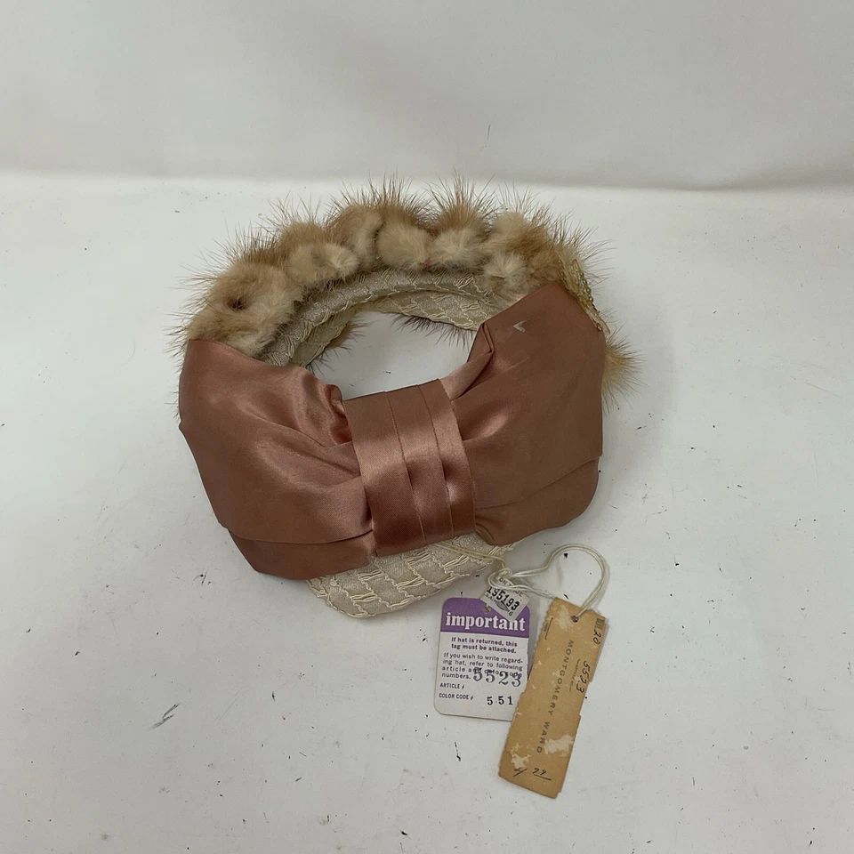 De colección Años 50 40 Montgomery Ward Sombrero de Piel Real Pastillero Arco Satinado MARIPOSA NUEVO NUEVO CON ETIQUETAS Foto 3 de 4