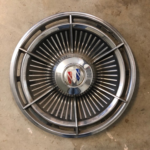 VINTAGE Buick Hubcap/Wheel Cover eBay