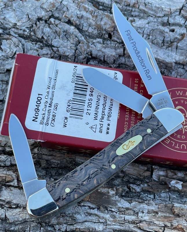 CASE XX ** FPR 2024 BLACK CURLY OAK WOOD BRASS SHIELD MEDIUM STOCKMAN KNIVES