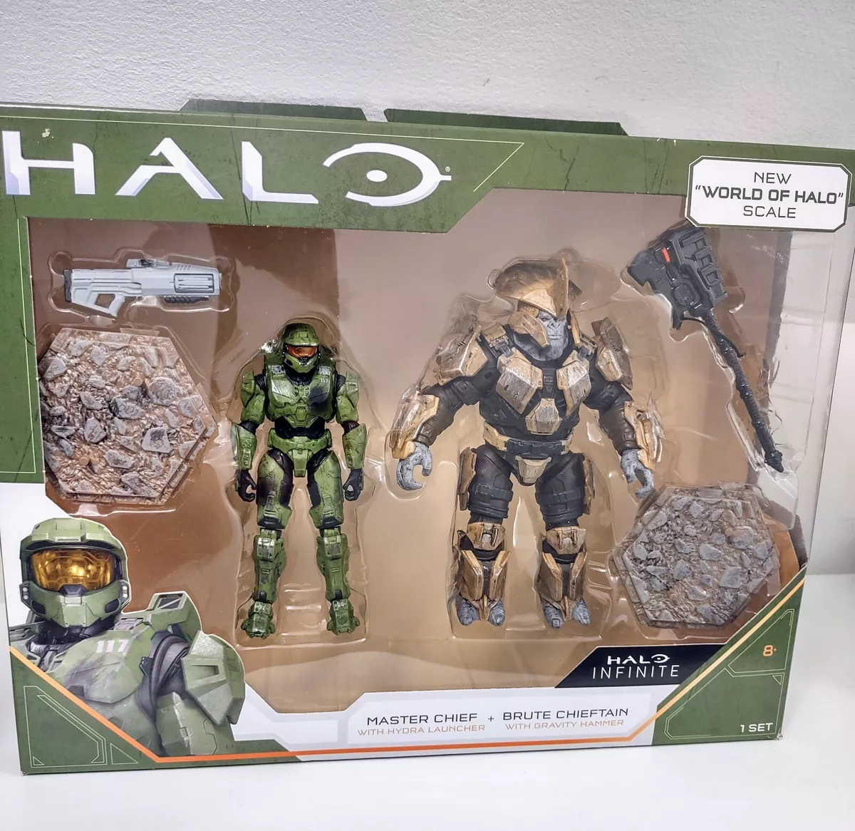  Halo 4 “World of Halo” Two Figure Pack – Master Chief