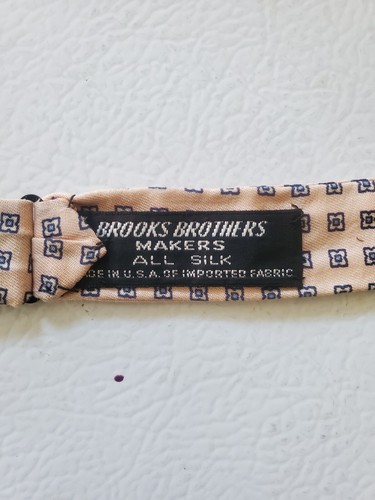 Vtg Brooks Brothers Makers All Silk Adjustable Bow Tie USA - Picture 2 of 3