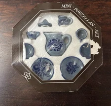 Reutter Germany Porcelain Mini Child’s Tea Dish Set