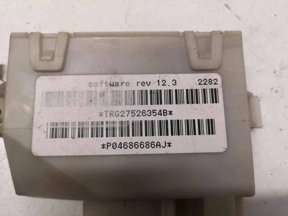 CHRYSLER VOYAGER IV RG, RS Altre centraline P04686686AJ 3.8 Benzina 28630690 - Immagine 3 di 4